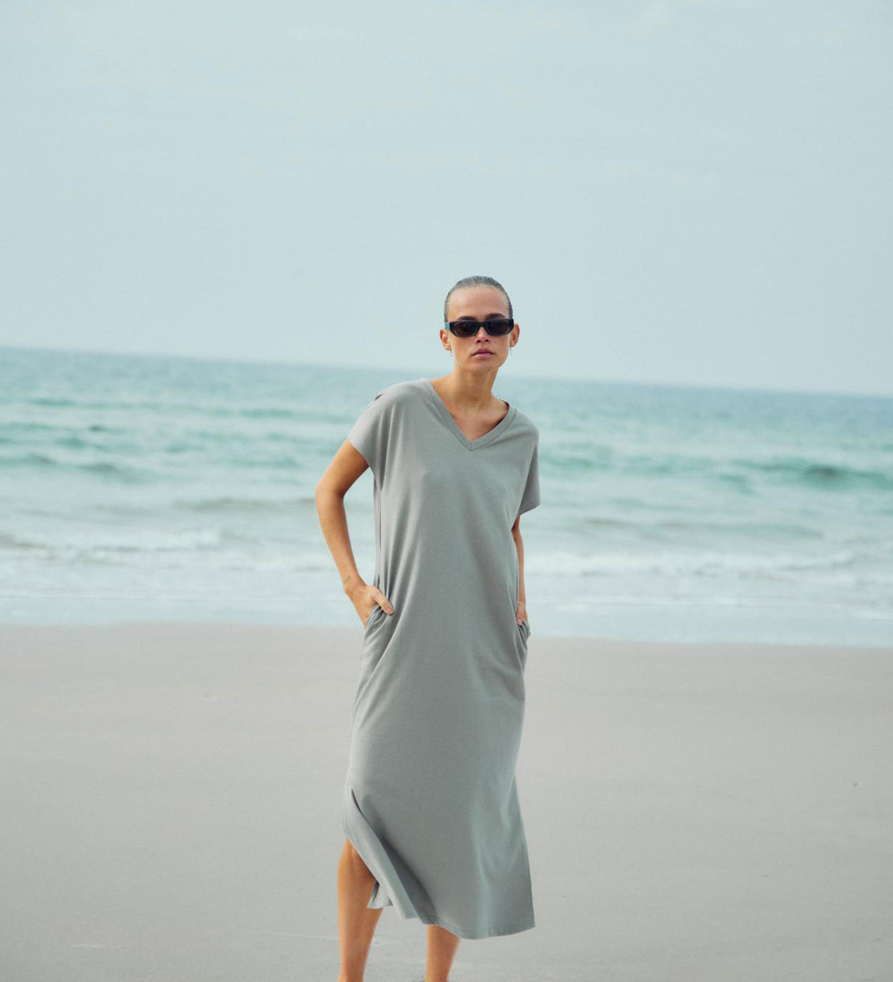 WBLCarma long v-neck dress
